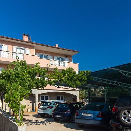 Apartments Bonifacic Punat Luaran gambar
