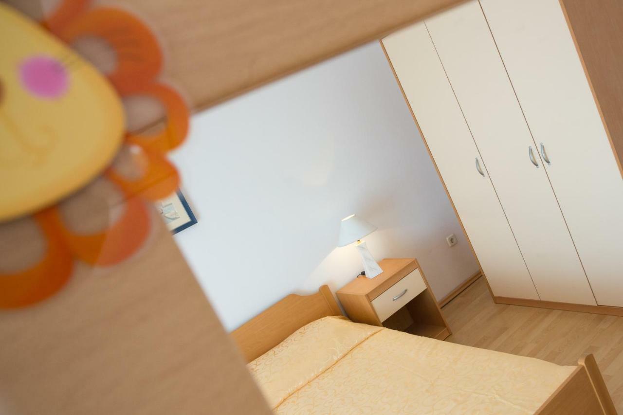 Apartments Bonifacic Punat Luaran gambar
